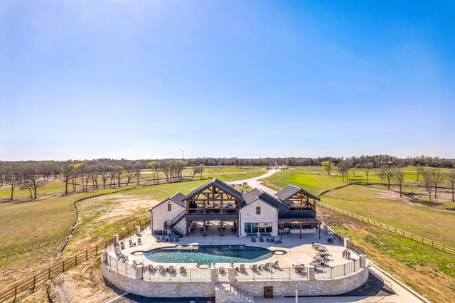 220 Lakeshore Lane, Windom, TX 75492