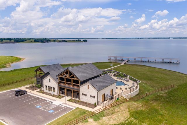 220 Lakeshore Lane, Windom, TX 75492