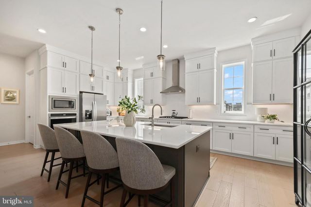 43909 EVELYN PATH TER, Ashburn, VA 20147