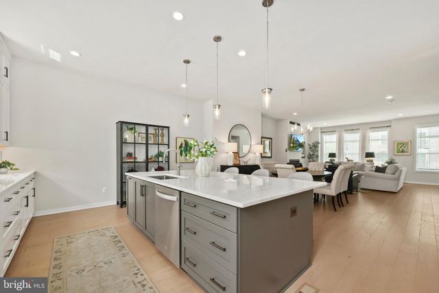 43909 EVELYN PATH TER, Ashburn, VA 20147