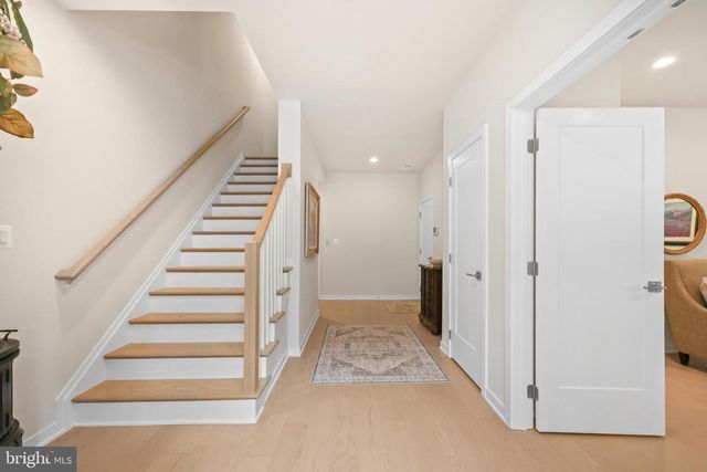 43909 EVELYN PATH TER, Ashburn, VA 20147