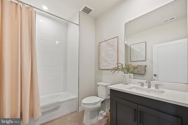 43909 EVELYN PATH TER, Ashburn, VA 20147