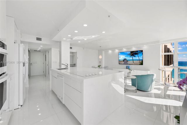 2555 Collins Avenue 1714, Miami Beach, FL 33140