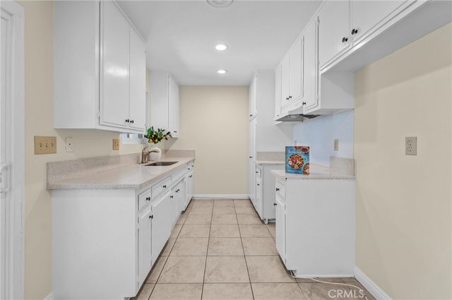 451 Magnolia Circle, Hemet, CA 92543