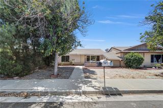 451 Magnolia Circle, Hemet, CA 92543