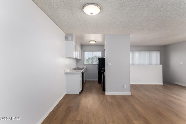 4867 W PALO VERDE Drive, Glendale, AZ 85301