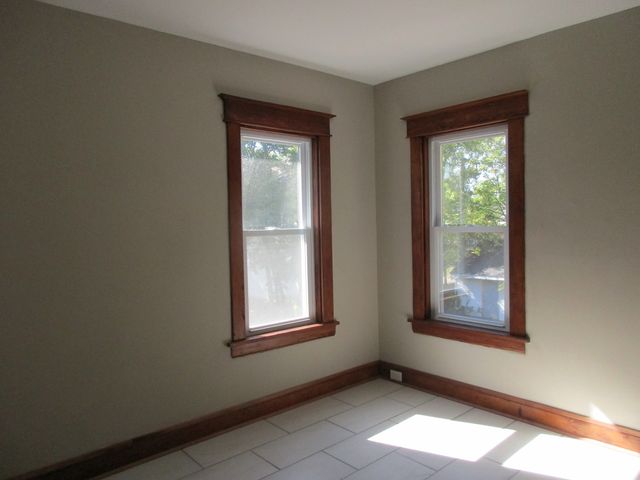 369 S Chicago Avenue, Kankakee, IL 60901