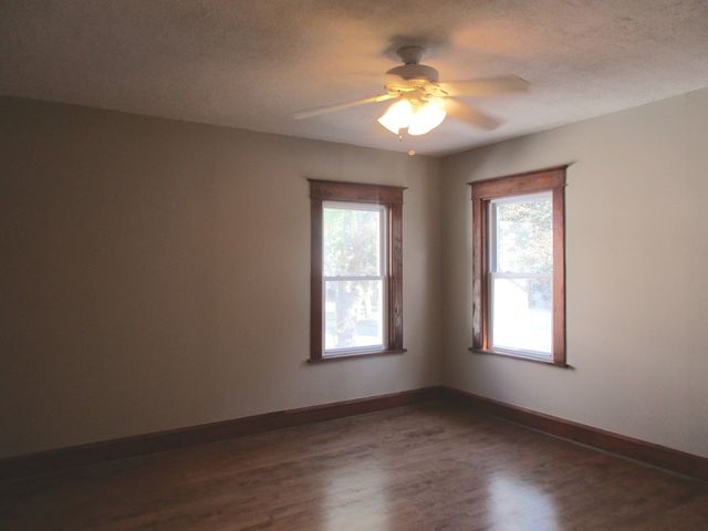 369 S Chicago Avenue, Kankakee, IL 60901