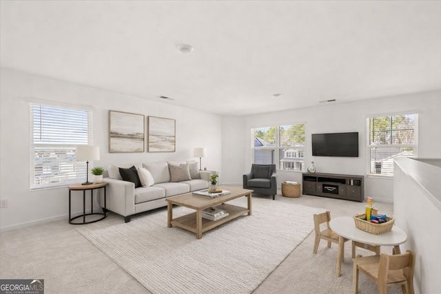 296 Canyon Ferry Way, Hoschton, GA 30548