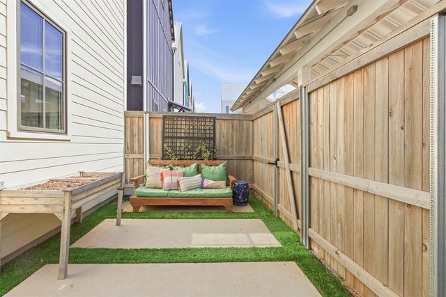 926 Pedalers Lane, Oklahoma City, OK 73108