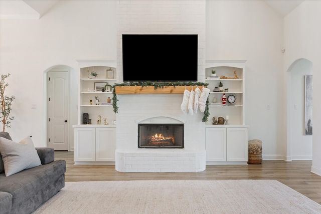 10229 Creekside Lane, Waco, TX 76712