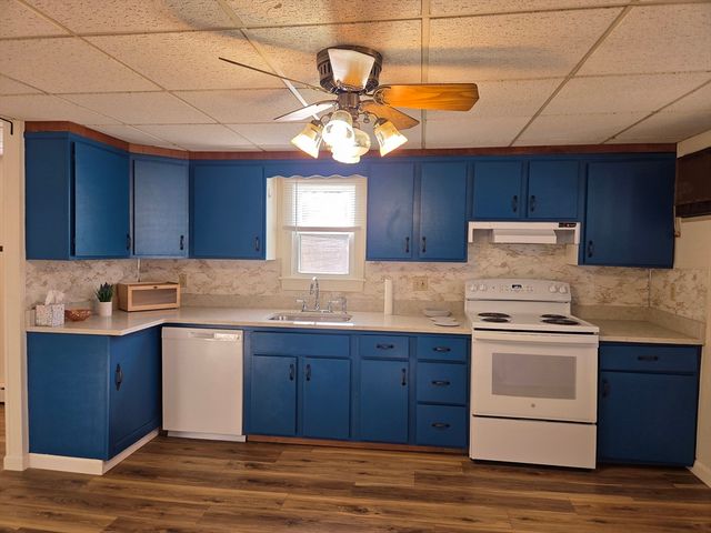 30 Wilde Ave A, Framingham, MA 01702