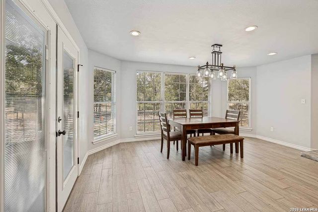 200 Oak Hollow Drive, La Vernia, TX 78121