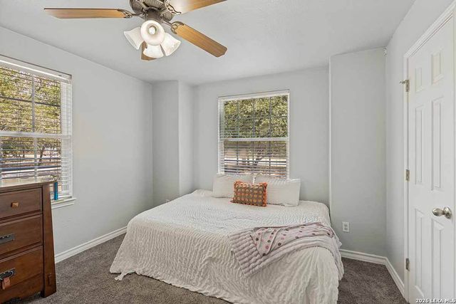200 Oak Hollow Drive, La Vernia, TX 78121