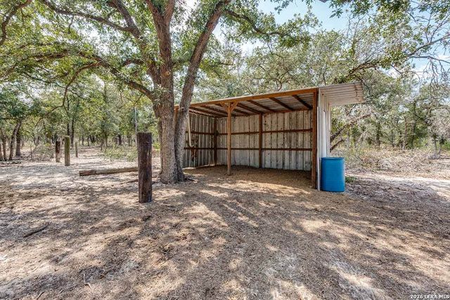 200 Oak Hollow Drive, La Vernia, TX 78121