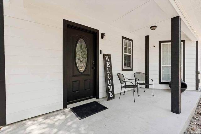 200 Oak Hollow Drive, La Vernia, TX 78121