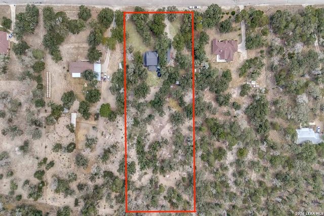 200 Oak Hollow Drive, La Vernia, TX 78121