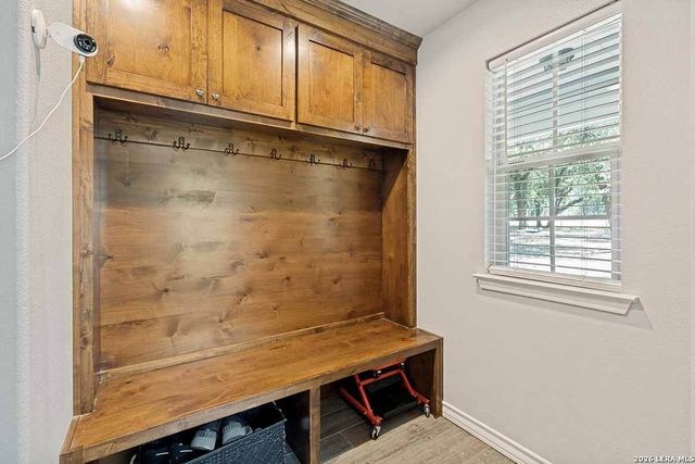 200 Oak Hollow Drive, La Vernia, TX 78121