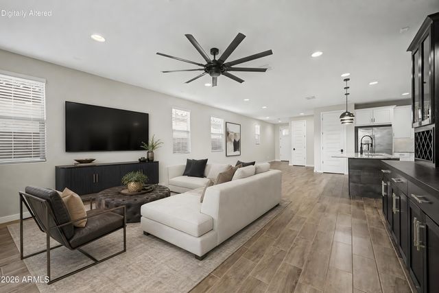 2053 W LONESOME Trail, Phoenix, AZ 85085