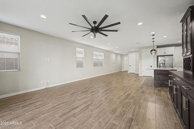 2053 W LONESOME Trail, Phoenix, AZ 85085