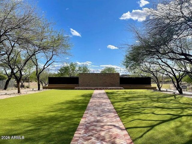 2053 W LONESOME Trail, Phoenix, AZ 85085