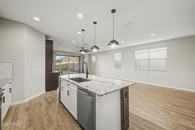 2053 W LONESOME Trail, Phoenix, AZ 85085