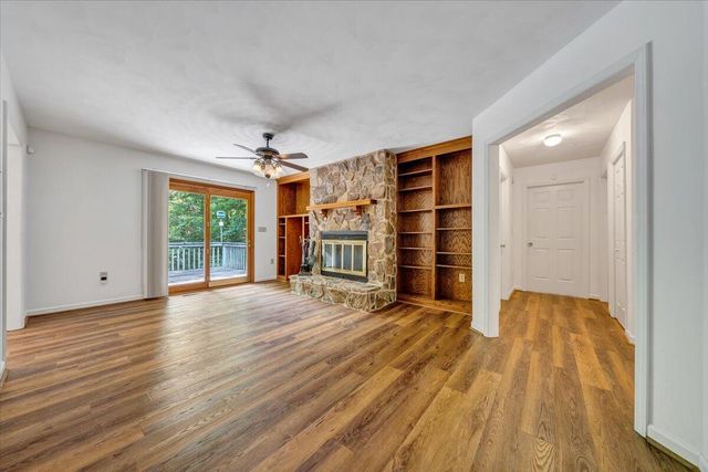 112 Sedgefield LN, Vinton, VA 24179