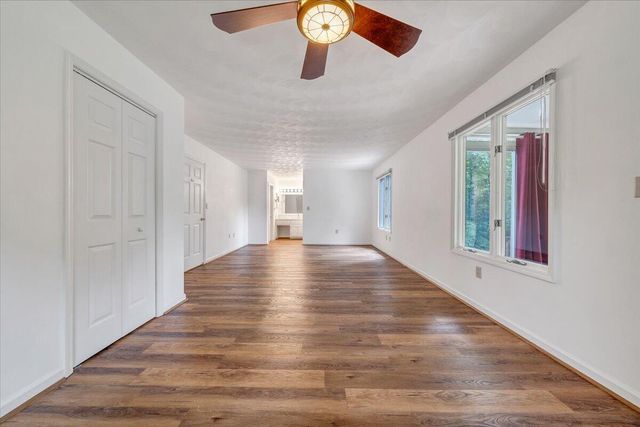112 Sedgefield LN, Vinton, VA 24179