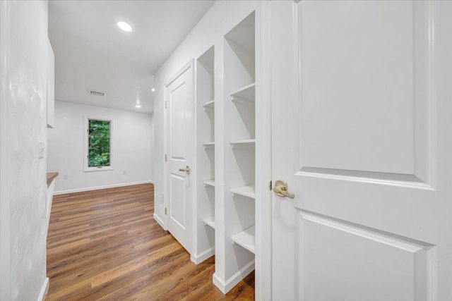 112 Sedgefield LN, Vinton, VA 24179