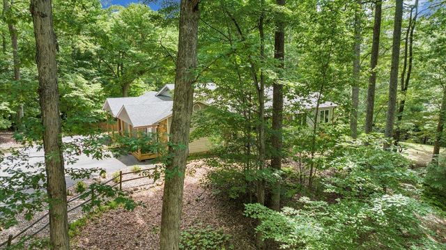 112 Sedgefield LN, Vinton, VA 24179