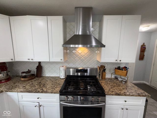 5307 Misthaven Lane, Greenwood, IN 46143