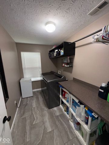 5307 Misthaven Lane, Greenwood, IN 46143