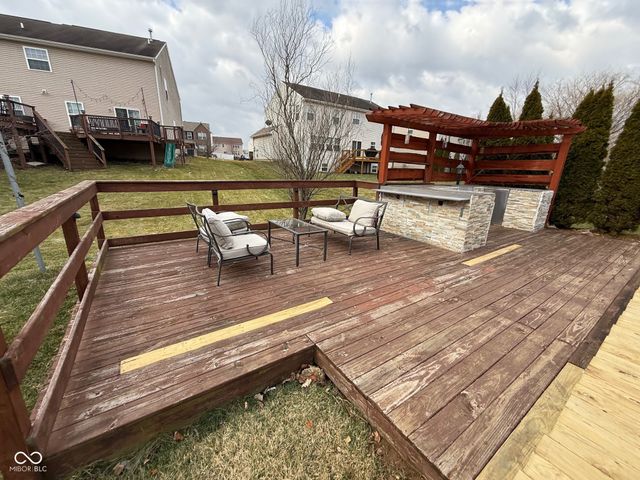 5307 Misthaven Lane, Greenwood, IN 46143