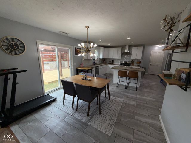 5307 Misthaven Lane, Greenwood, IN 46143