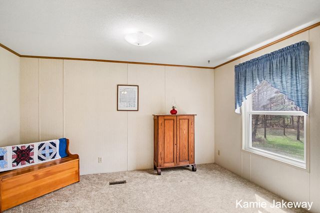 1720 W Fenwick Road, Fenwick, MI 48834