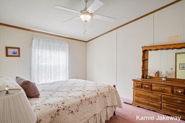 1720 W Fenwick Road, Fenwick, MI 48834