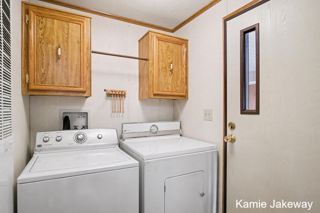 1720 W Fenwick Road, Fenwick, MI 48834