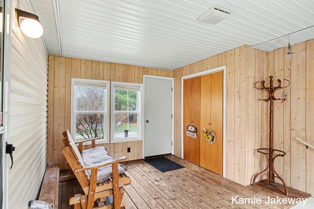 1720 W Fenwick Road, Fenwick, MI 48834