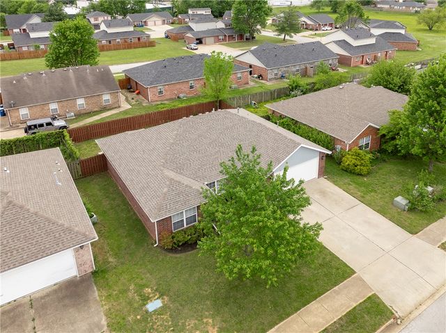3407 SW Carriageway Avenue, Bentonville, AR 72712