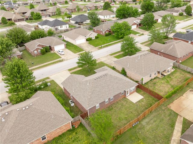 3407 SW Carriageway Avenue, Bentonville, AR 72712
