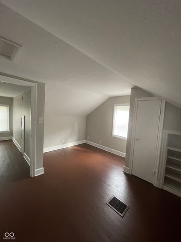 3915 Hillside Avenue, Indianapolis, IN 46205