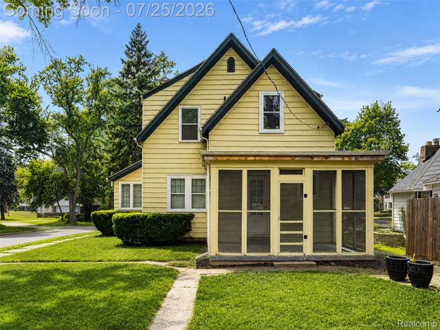 217 Navajo Avenue, Pontiac, MI 48341