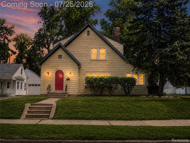 217 Navajo Avenue, Pontiac, MI 48341