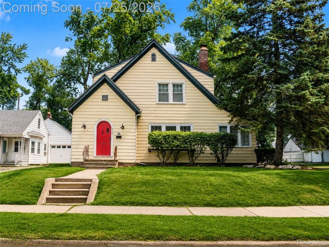 217 Navajo Avenue, Pontiac, MI 48341