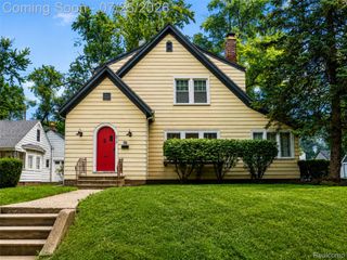 217 Navajo Avenue, Pontiac, MI 48341