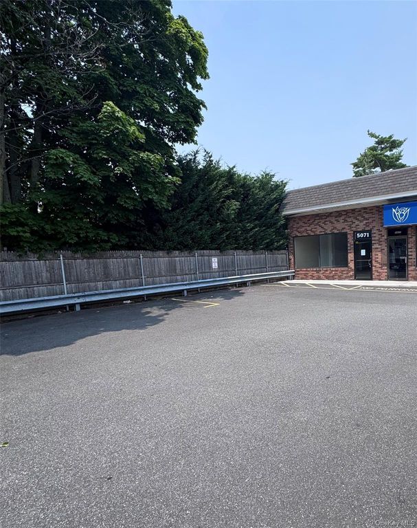 5071 Merrick Road, Massapequa Park, NY 11762 — photo 3