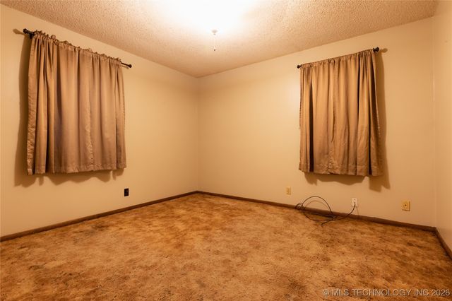 40770 N 3970 Road, Skiatook, OK 74070