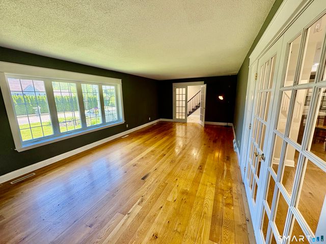 64 Kirk Road, Hamden, CT 06514