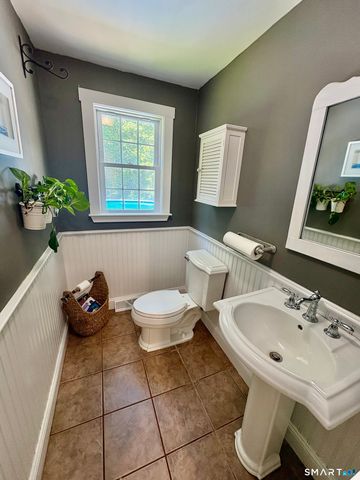 64 Kirk Road, Hamden, CT 06514