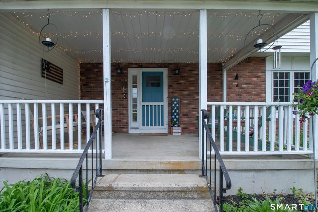 64 Kirk Road, Hamden, CT 06514